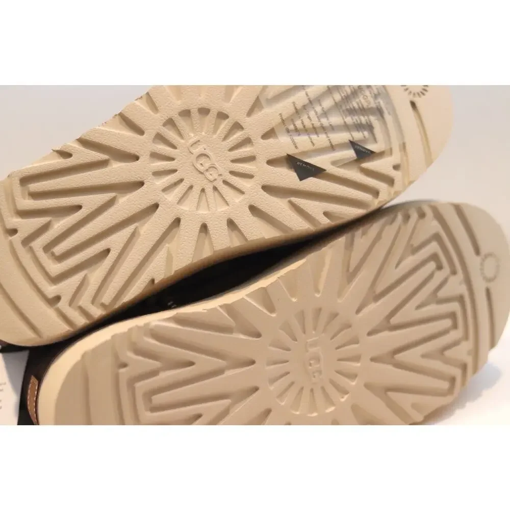 UGG Campfire Crafted Regenerate Boots Sz  7